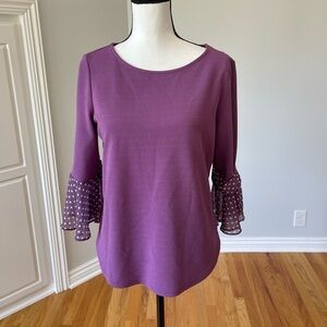 7th Avenue New York &  Company size medium top with fun sleeves details